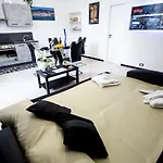 Homeholidaysanremo - 2,0 아파트