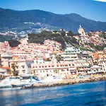 Homeholidaysanremo - 2,0 *