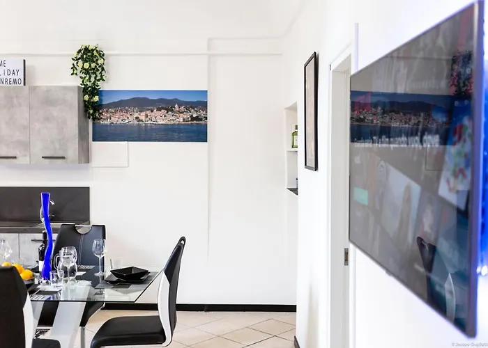 Homeholidaysanremo - 2,0