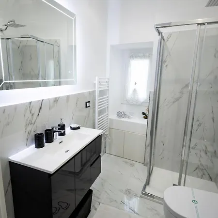 Апартаменты Homeholidaysanremo - 2,0