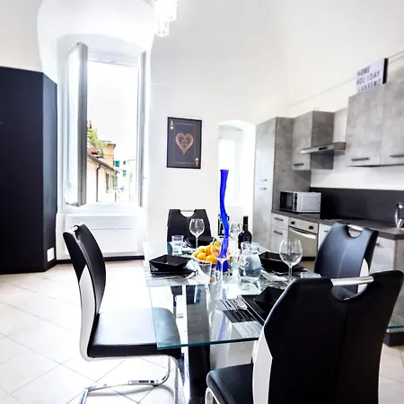 Homeholidaysanremo - 2,0 * Санремо