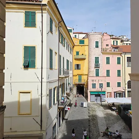Homeholidaysanremo - 2,0 Санремо